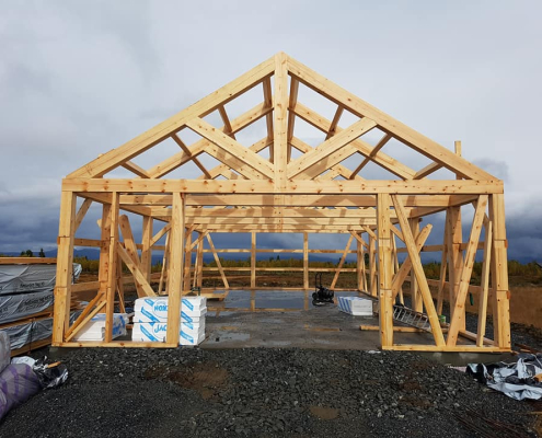 Tømmervåtg Tre AS bygger skinkehotell i for Fjellgris i Valdres