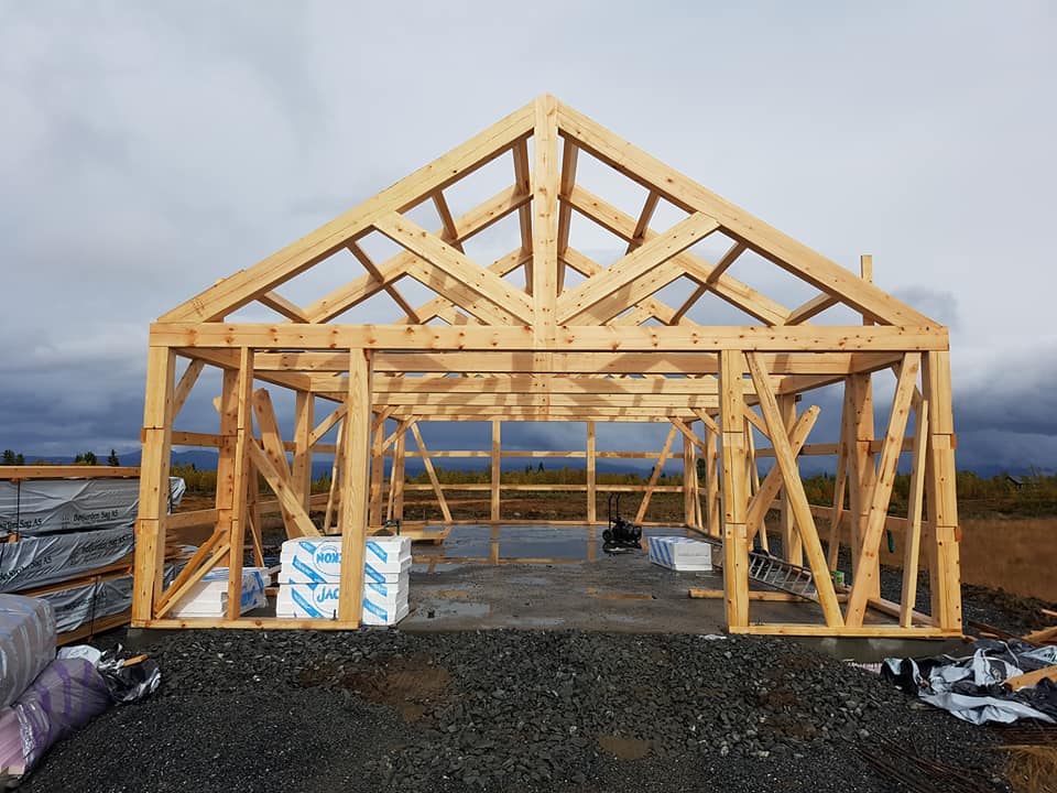 Tømmervåtg Tre AS bygger skinkehotell i for Fjellgris i Valdres